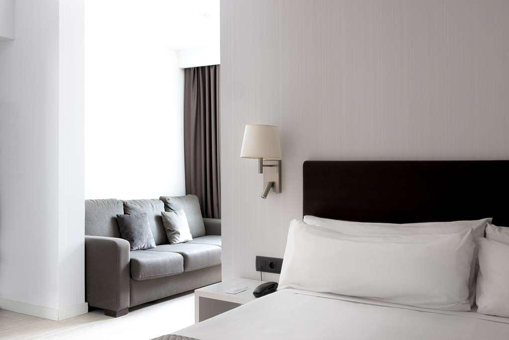 Catalonia Albeniz Hotel Barcelona Room photo