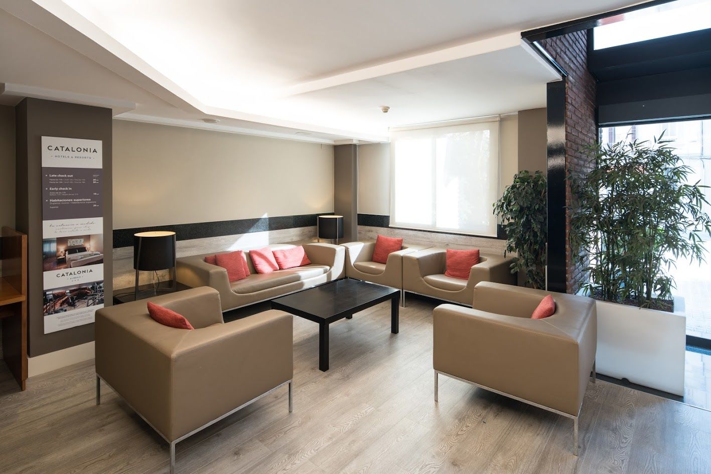 Catalonia Albeniz Hotel Barcelona Exterior photo